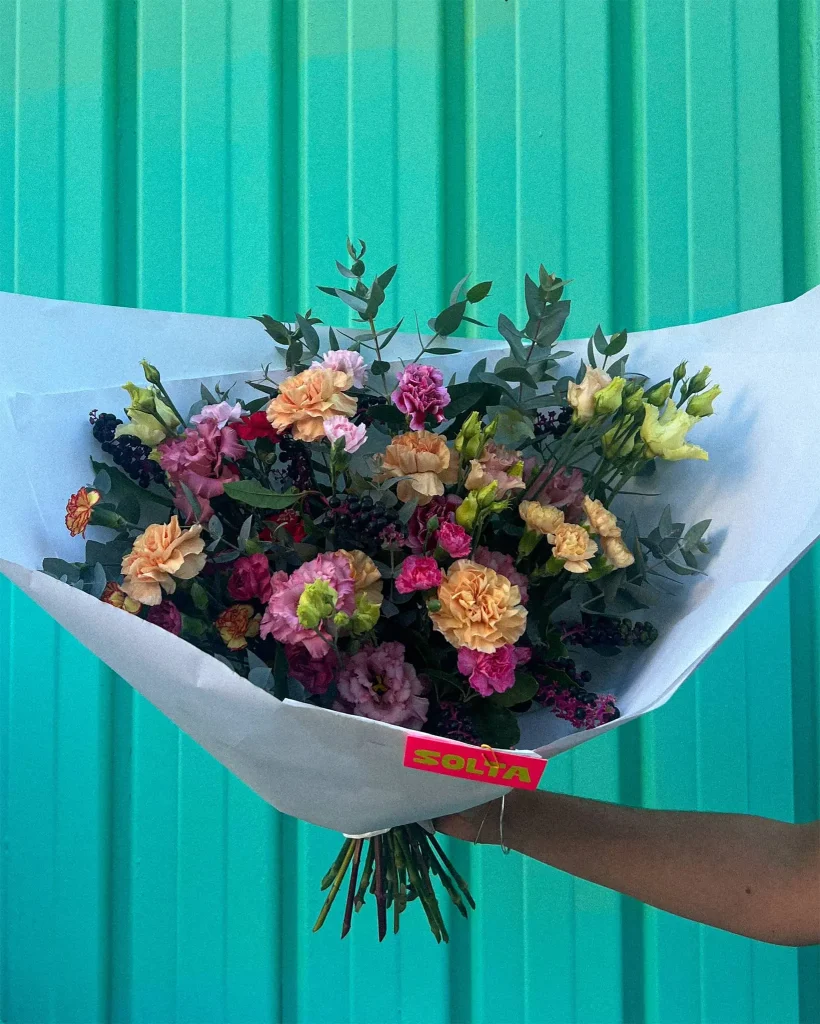 Bouquet de fleurs fraîches de saison